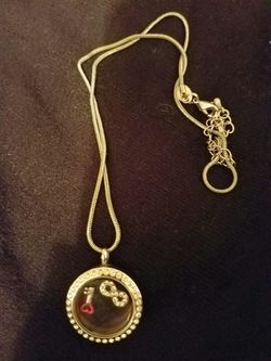 Origami Owl necklace