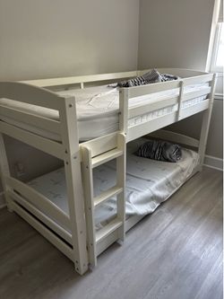 Bunk bed