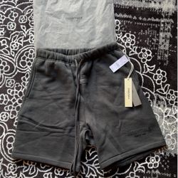 essentials Short Size M