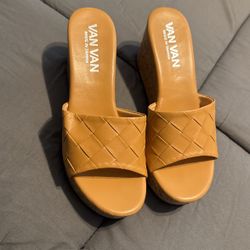 New Tan Wedge Sandal Women Size 7 