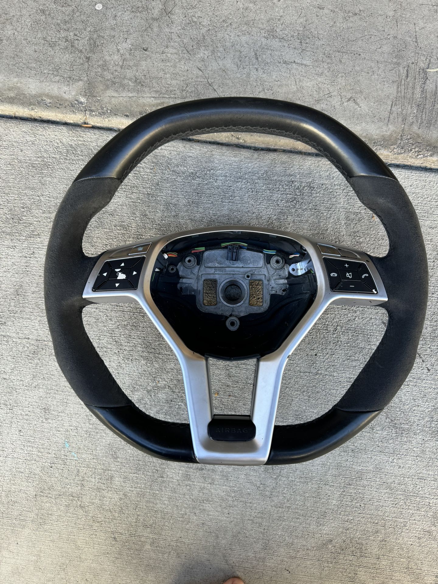 W204 C63 507 Edition Steering Wheel