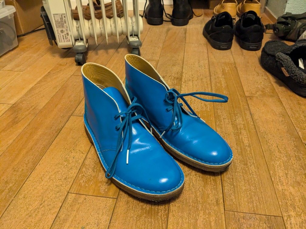 Clark's Blue Patent Leather Boots With Natural Rubber Size 11 - Gig Harbor