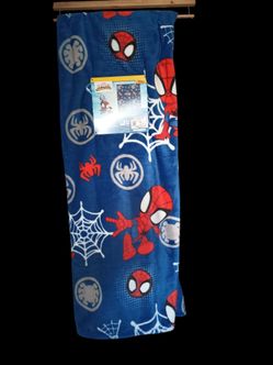 Spidey & His Amazing Friends Throw 50x70in