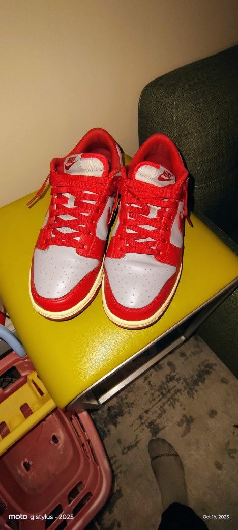 Nike freak boy size 8.5