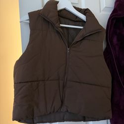 Cropped Brown Vest 