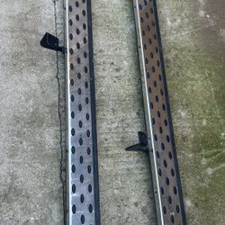 Estribos Y Parrila Frontal Para Toyota Tundra 