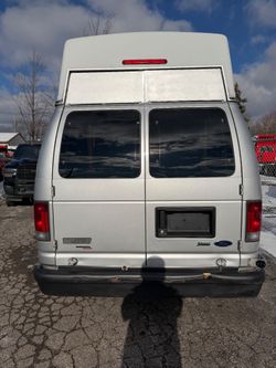 2011 Ford E-150