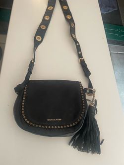 Michael Kors Brooklyn Medium Leather Saddle Bag in black leather