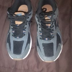 Brand New Basically Avila Sneakers