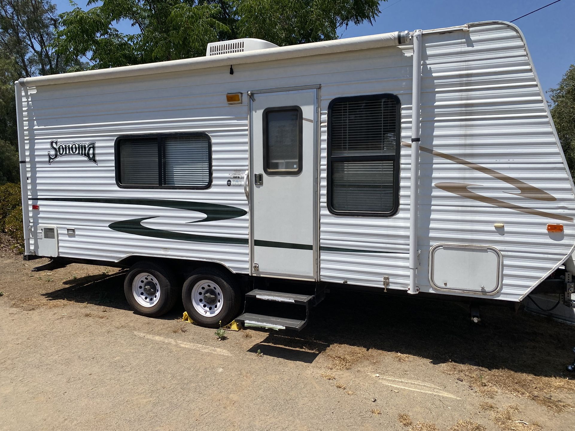 2009 Sonoma by Thor Industries M-19FQ Travel Trailer 