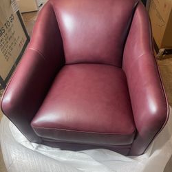 Room To Go Swivel Chair