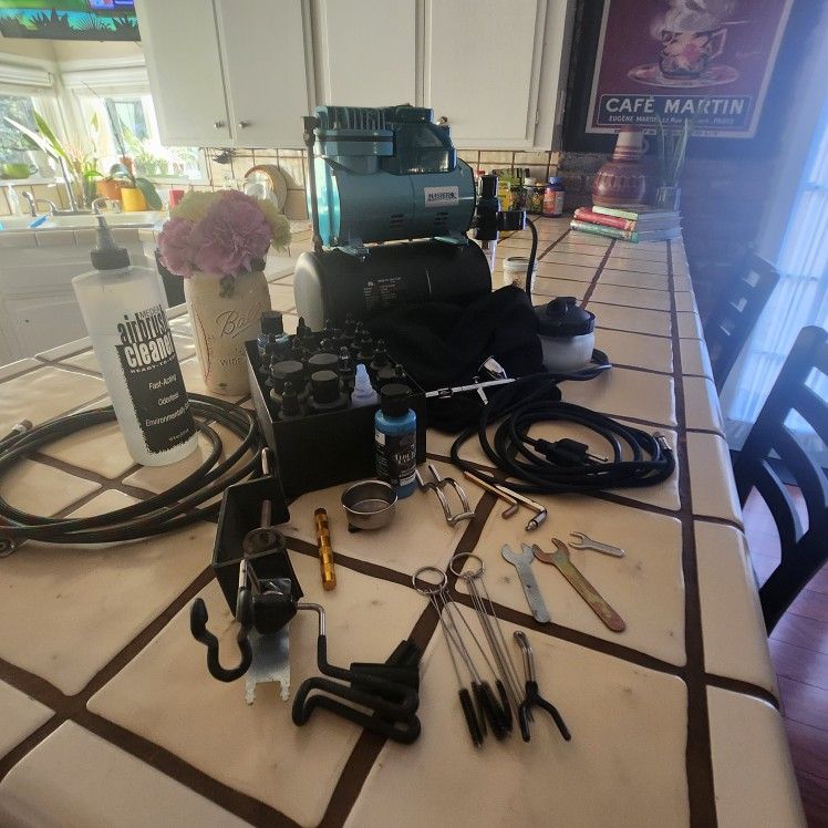 Air Compressor And Air Brush