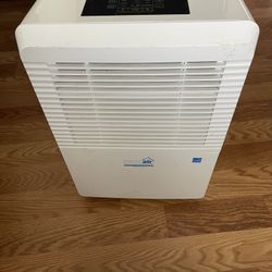 Dehumidifier 