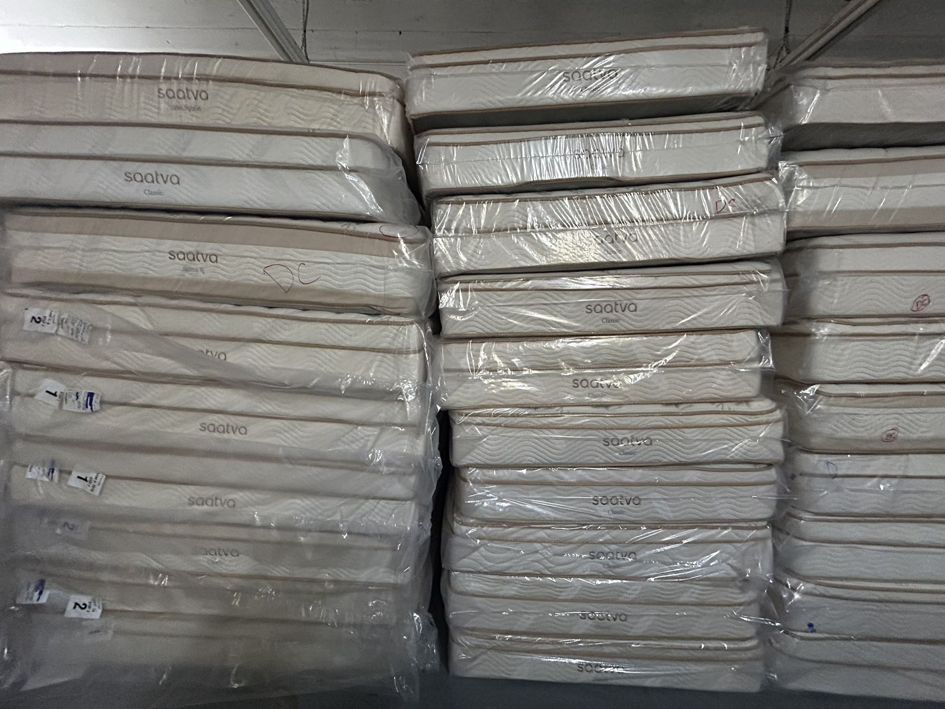 Luxury Saatva & Tempur-Pedic Mattresses – 50-80% Off!     •    Brand New, Minor Blemishes (Nothing That Affects Comfort)     •    King, Queen, Full, T