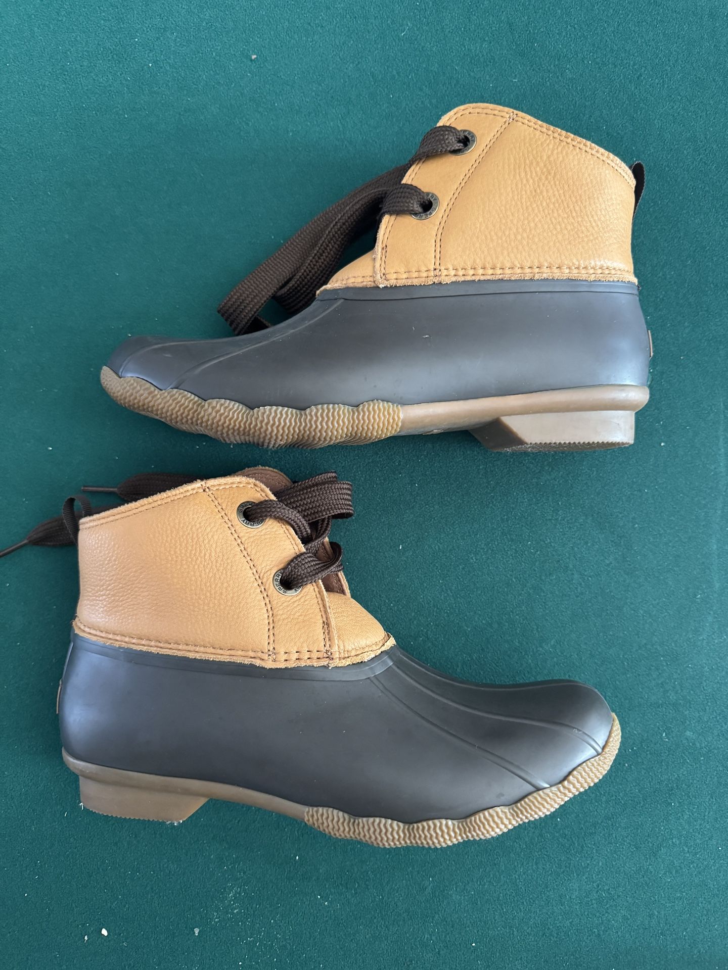 Sperry Duck Boots Women’s Size 10 Waterproof Tan Black Lace Up Rain Snow Boots