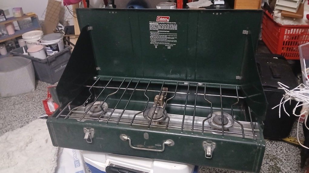Coleman 3 Burner BBQ Case