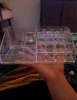 Makeup holder