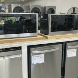Smart Over-the-Range Microwave OPEN BOX