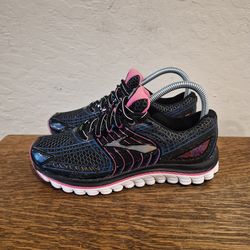 Brooks Glycerin 12 Athletic Running Shoes 
Women's Size 6 Medium B
