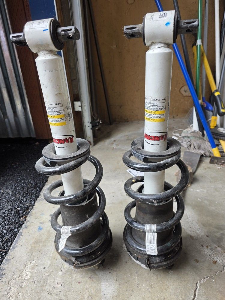 2023 Silverado Stock Struts
