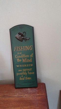 Fishing sign decor