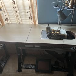 Industrial blind hem machine