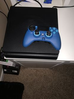 PS4 Slim 1 TB with Scuf impact controller