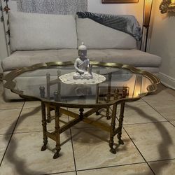 Beautiful Vintage Regency Scalloped Brass Tray Table