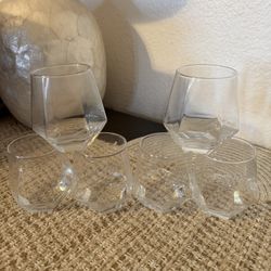 Set Of 12 Wine Glasses ✨new 