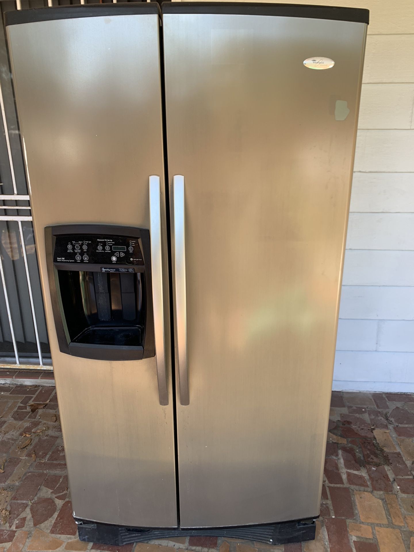 Whirlpool Refrigerator 25.6 