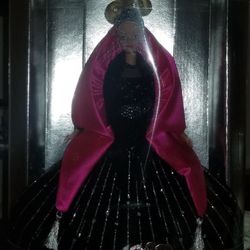 Hallmark Happy Holiday Barbie Collectable 