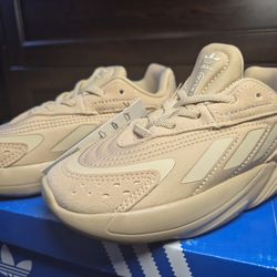 Adidas 'Ozelia El C' Toddler Shoes Size 11k / 11c