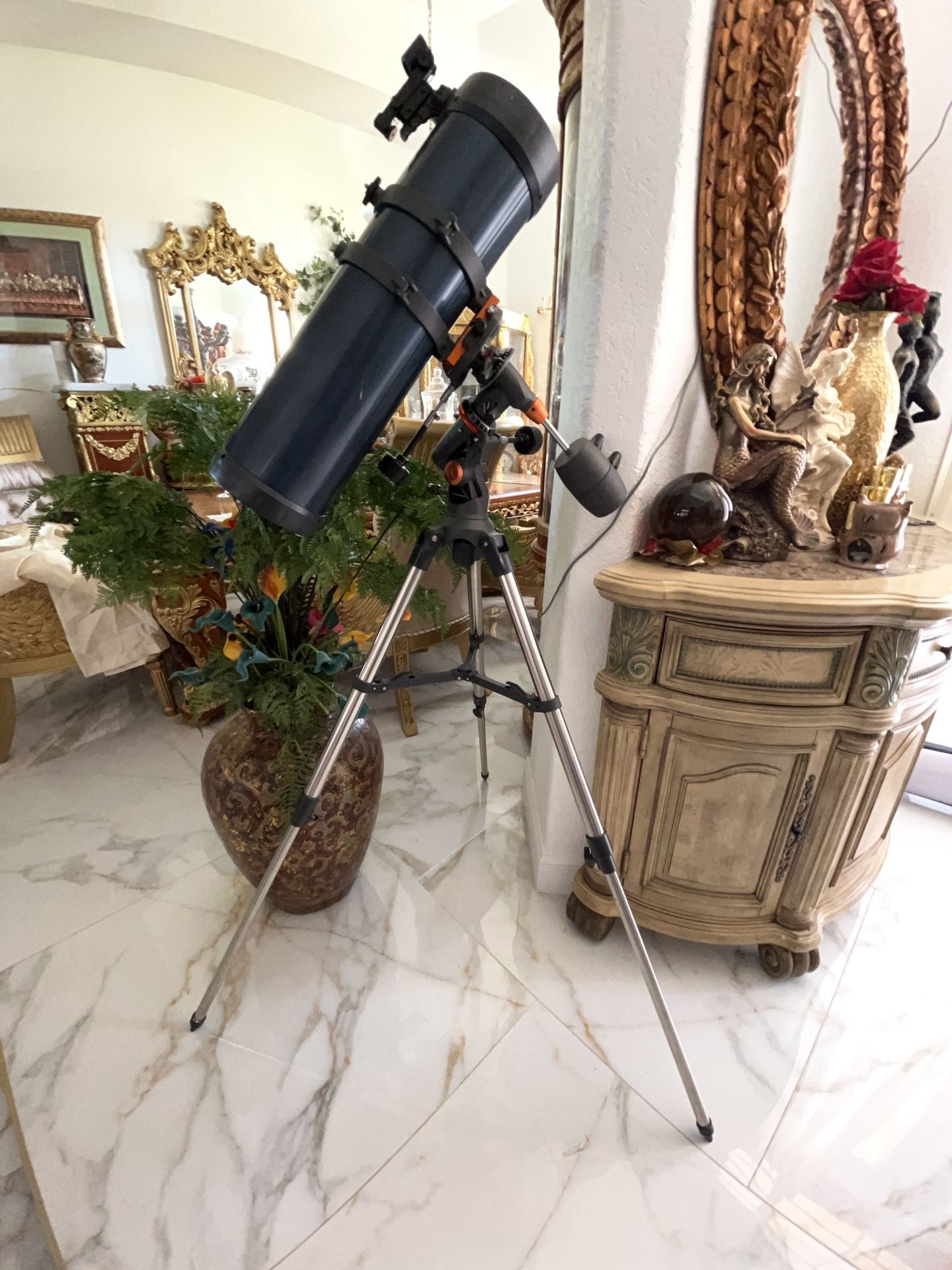 Celestron Astromaster 130EQ Reflector Telescope Cameras & Photography