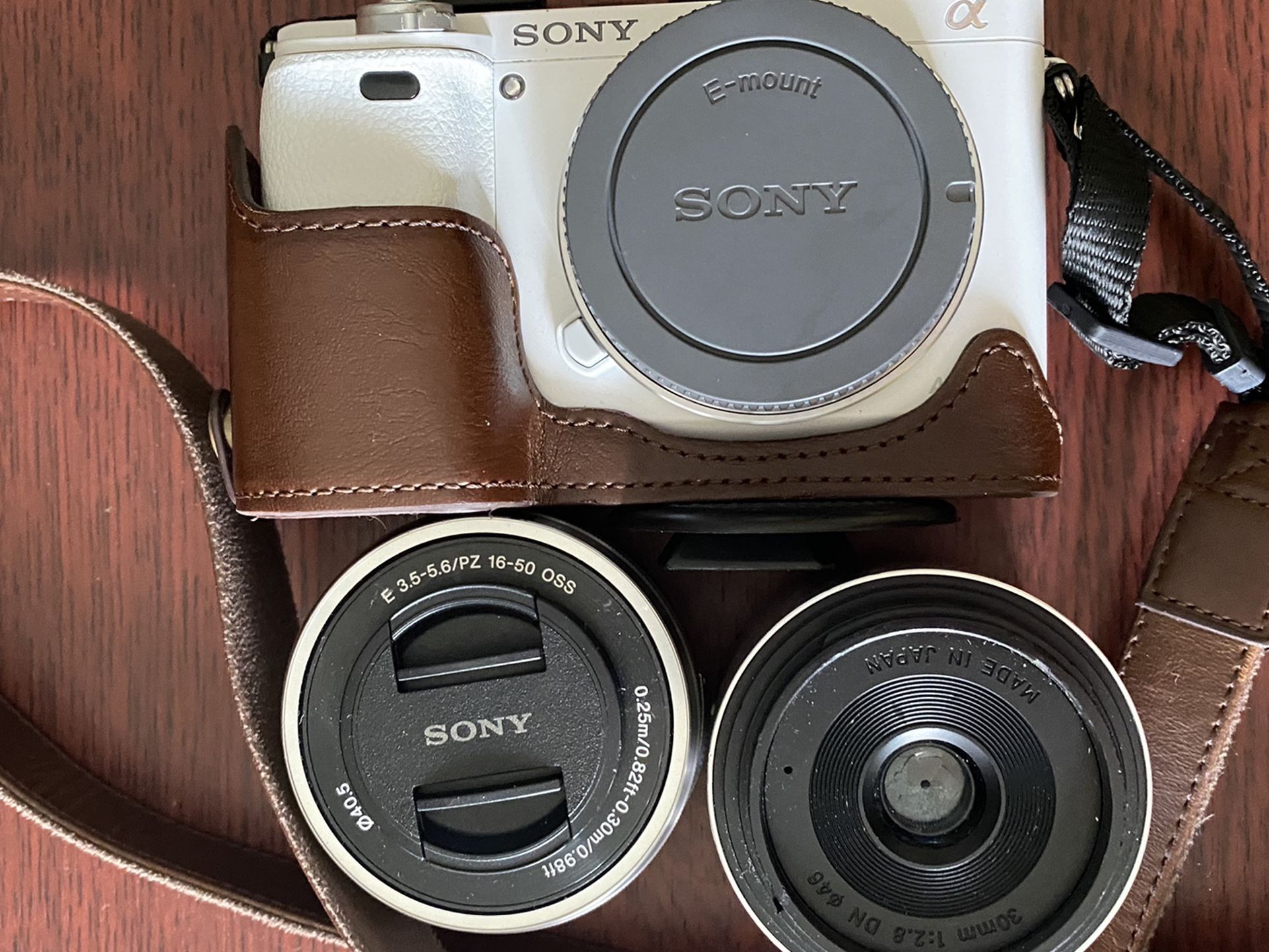 Sony A6000 Mirrorless Camera With 2 Lenses