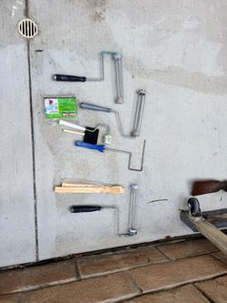 Paint rollers trays and sponge brush