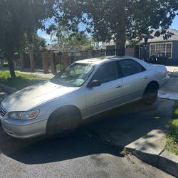 2000 Toyota Camry