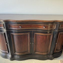Buffet Table
