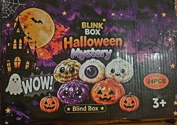 Halloween Mystery Blind glow squish