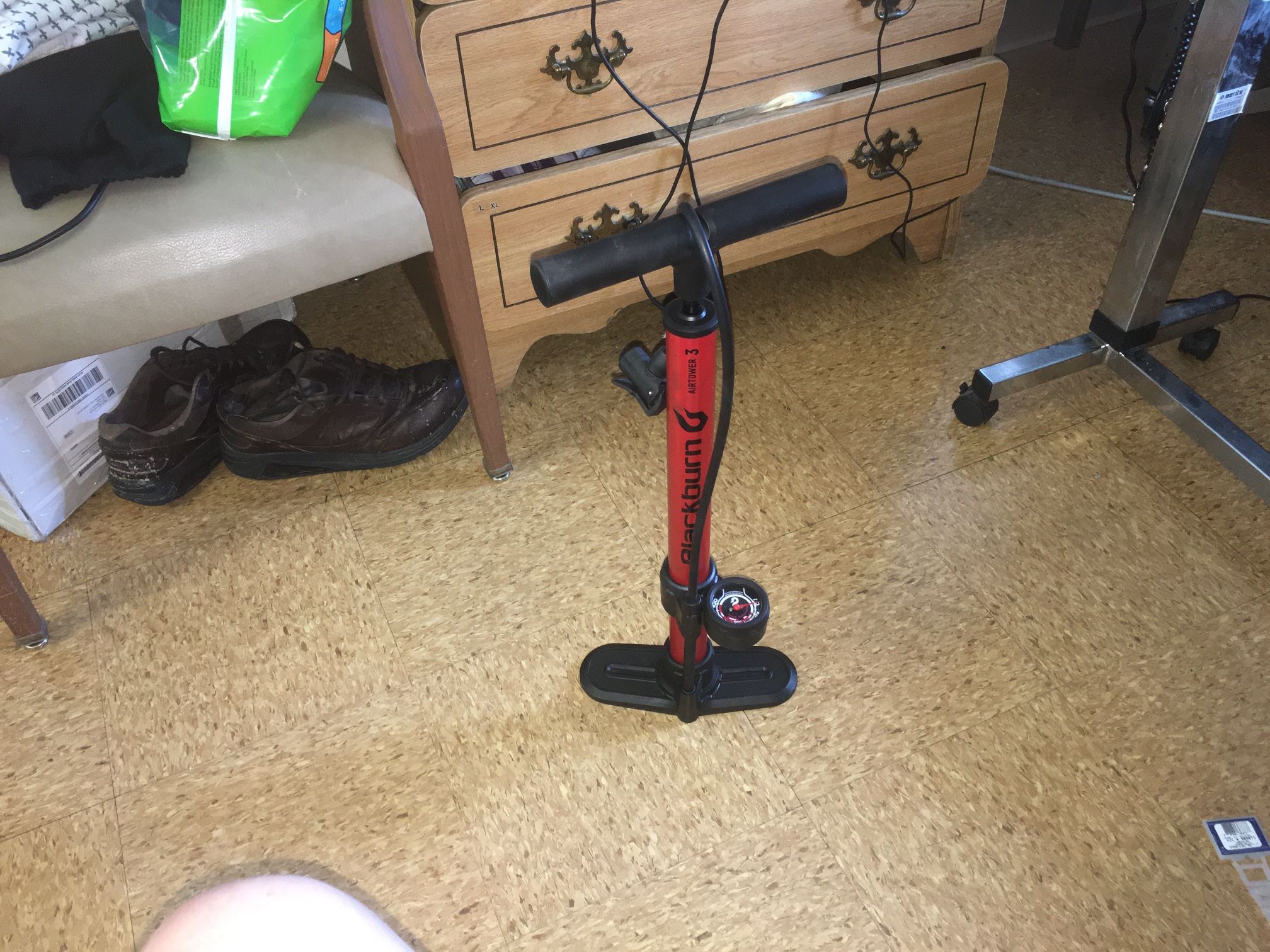 Blackburn Air Tower 3 Bicycle Floor Pump with Mid Gauge, 24" Length