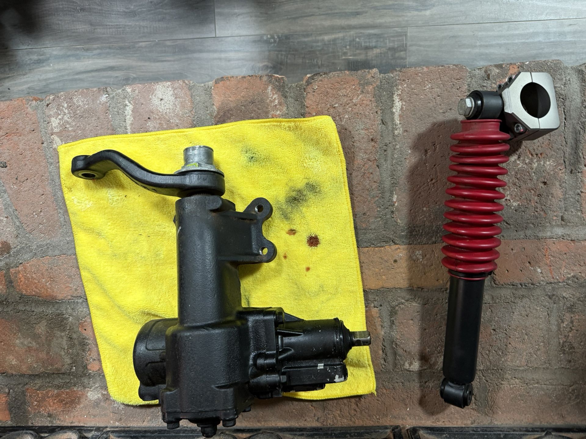 Jeep Wrangler Jku OEM Steering Box, Pitman Arm and Steer Smarts Stabilizer