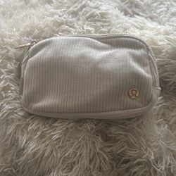Lulu Lemon Belt Bag 
