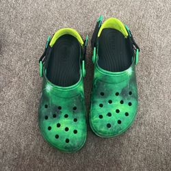 Crocs Green Size 10