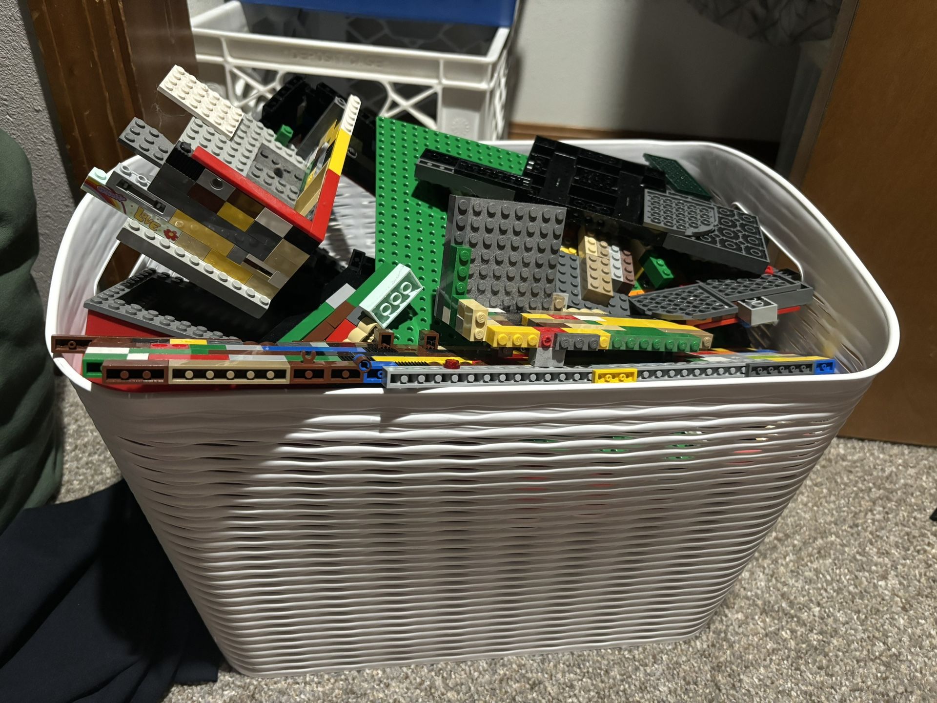 Assortment Of Lego Pieces