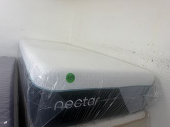 TWIN XL NECTAR PREMIER HYBRID MATTRESS & BOX SPRING BED SET
