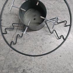 Santa's Last Stand Heavy Duty Metal Christmas Tree Stand  for Trees up to 11'  Tall.