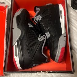 Air Jordan 4 Retro 