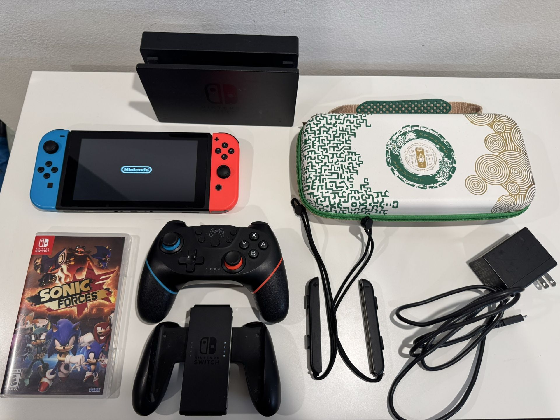 V1 Nintendo Switch Huge Bundle With Sonic Forces, Brand New Case And Controller All Cables Included