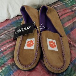 Men's Clemson Slippers Size 11/12 New 25 Dollars 