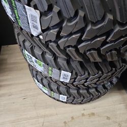 Brand New Set Of Atturo Mud Terrain Tires 33 1250 20 Lt 