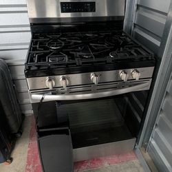 Stainless Steel Frigidaire Stove with 1 year Allstate Protection Plan